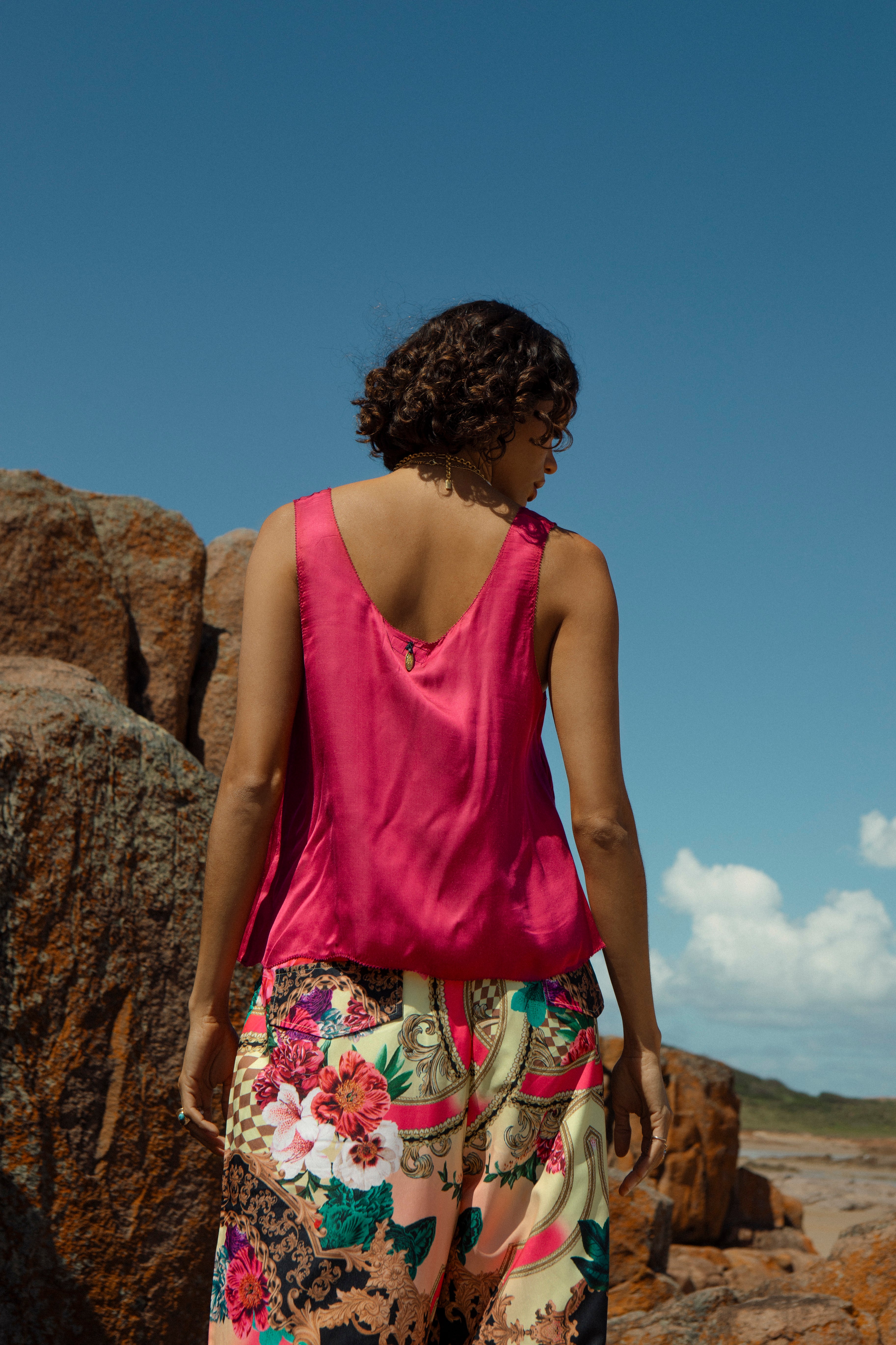 Shanti Singlet - Magenta