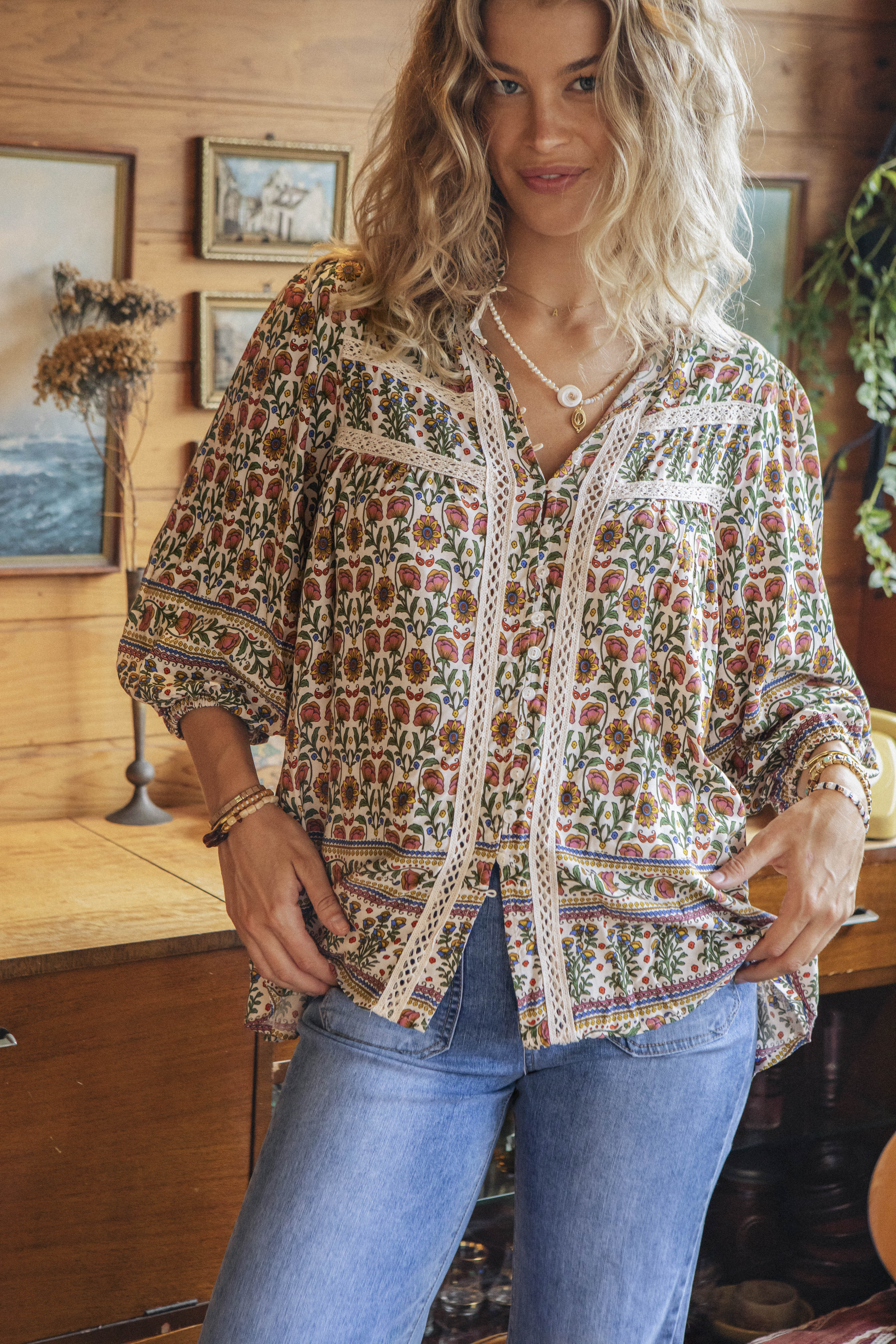 Bee Blouse - Harlowe