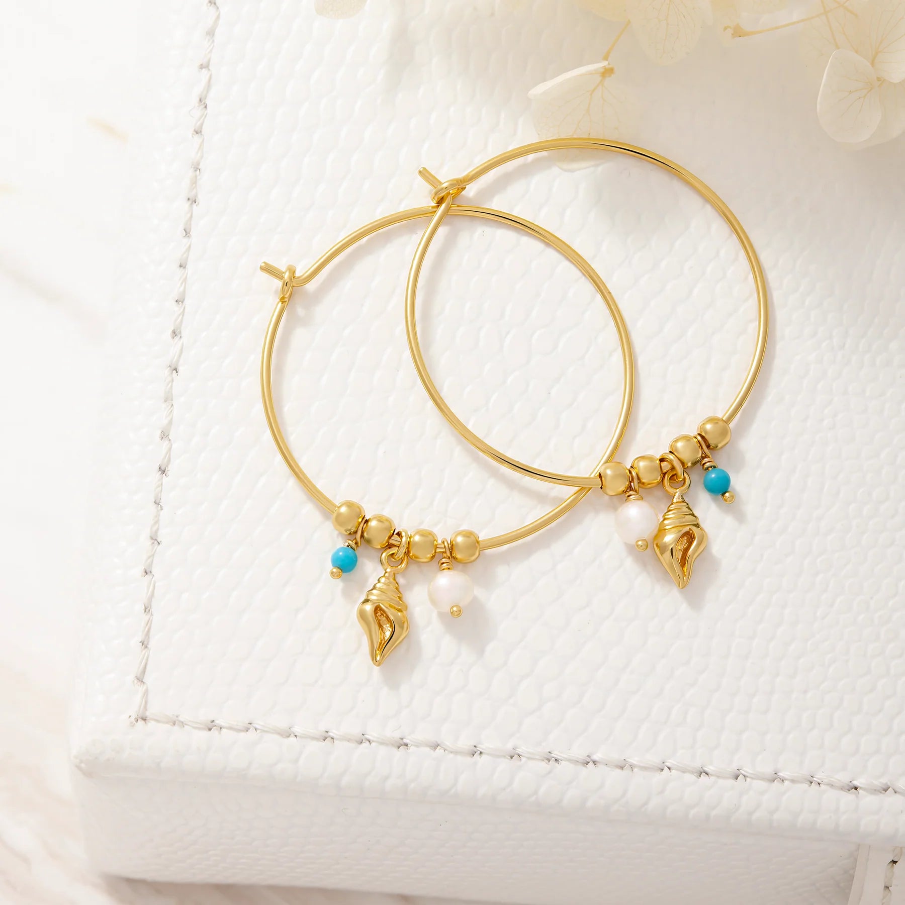 E939G - Oceania Gold Hoops